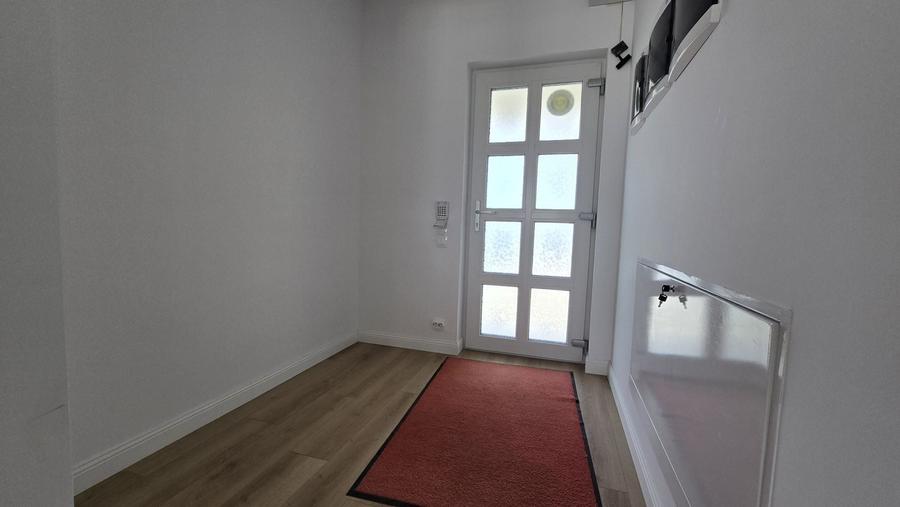 Casă individuală cu 4 camere cu Piscina în Balotești