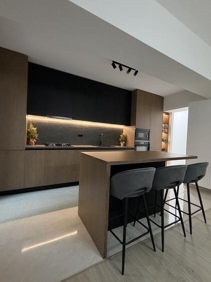 Apartament cu 3 camere decomandat, mobilat în Dudești