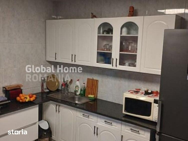 Casă cu 7 camere cu Teren 200 Mp în Vitan