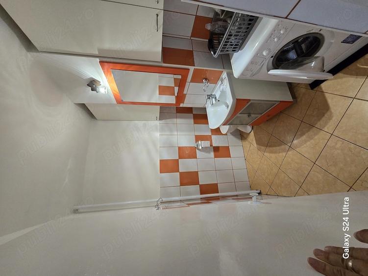 Apartament cu 4 camere în Decebal