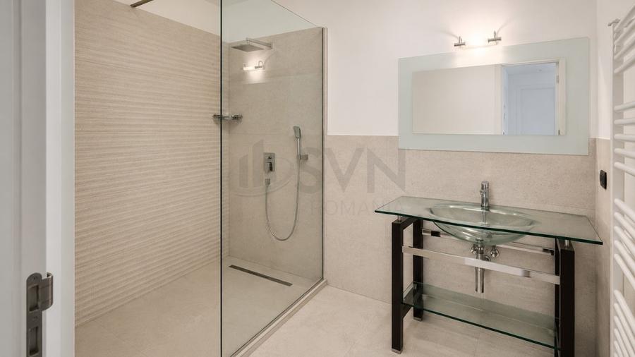 Apartament cu 5 camere decomandat, mobilat în Primăverii