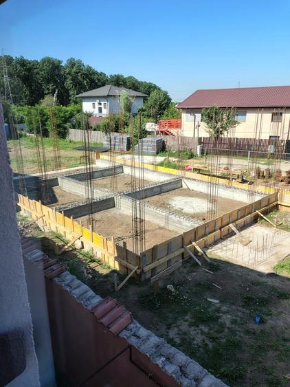 Casă individuală cu 5 camere cu Canalizare în Pantelimon