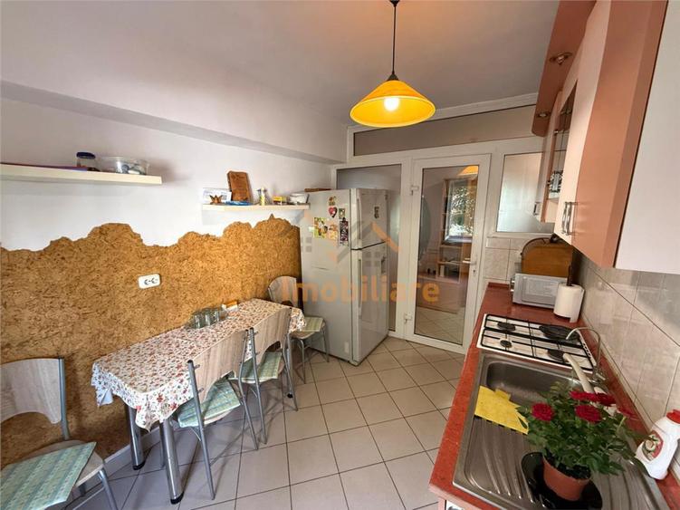 Apartament cu 3 camere decomandat în Lotus