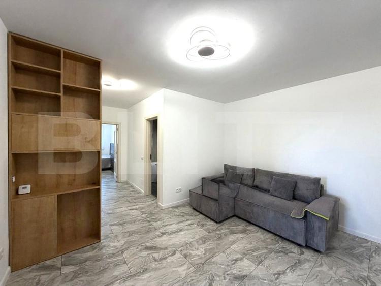 Apartament cu 3 camere semidecomandat, mobilat în Zorilor
