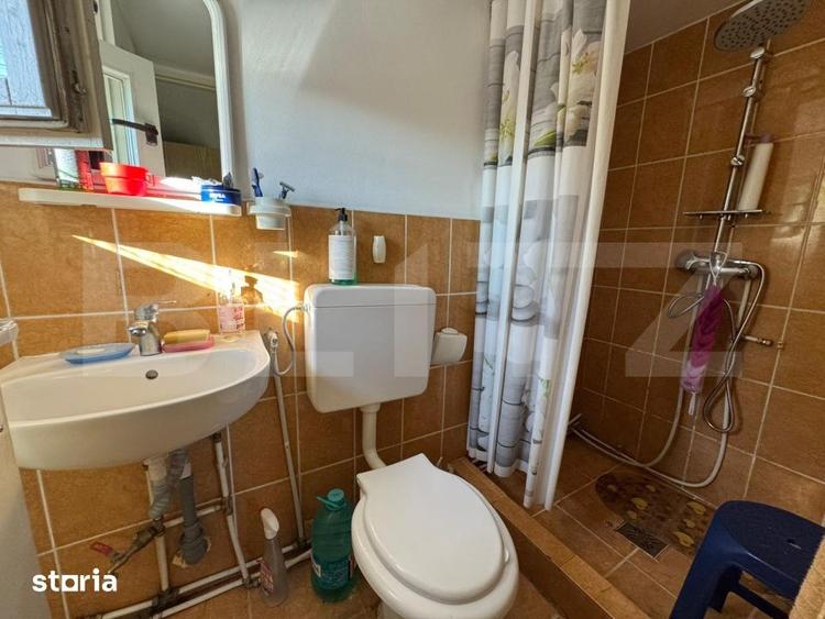 Casă cu 6 camere cu Teren 1200 Mp în Șoimuș