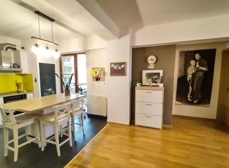 Vând apartament cu două camere în zona Aradului - 1