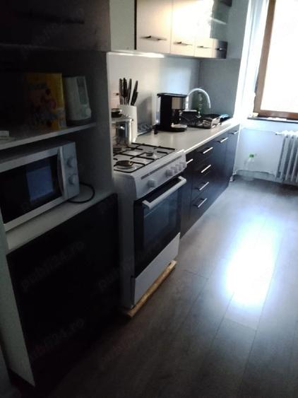 Apartament cu 4 camere decomandat în Rogerius