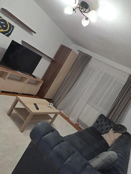 Apartament cu 3 camere decomandat în UTA
