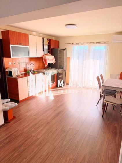 Apartament cu 2 camere decomandat, mobilat în Central