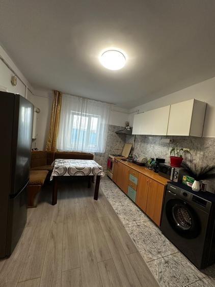 Apartament cu 2 camere decomandat în Dezmir