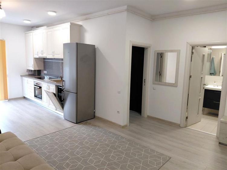 Apartament cu 2 camere decomandat, mobilat în Ultracentral