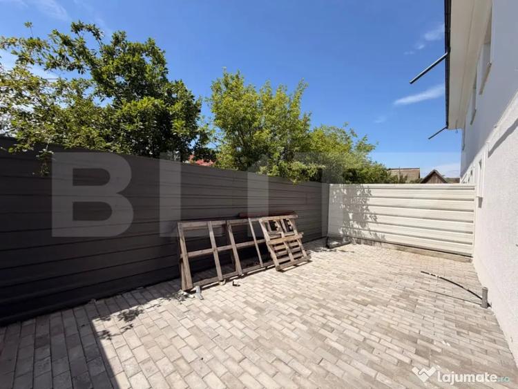 Apartament cu 4 camere decomandat în Central