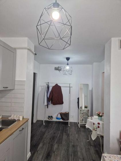 Apartament cu 3 camere decomandat în Alexandru cel Bun