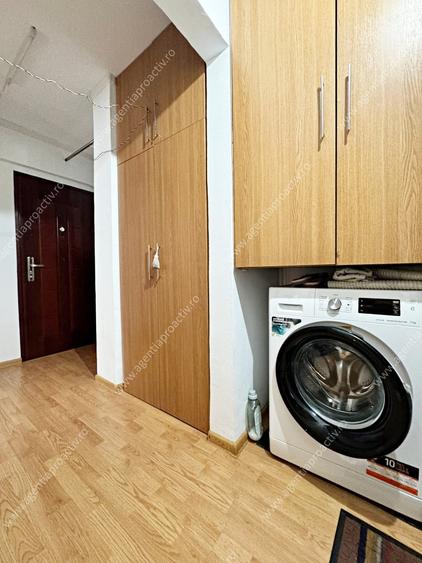 Apartament cu 2 camere decomandat în Micro 21