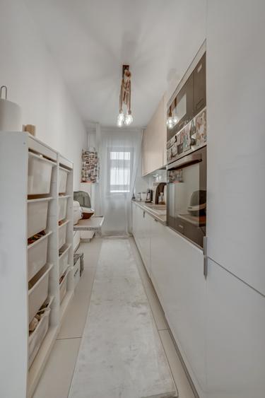 Apartament cu 4 camere decomandat, mobilat în Sisești