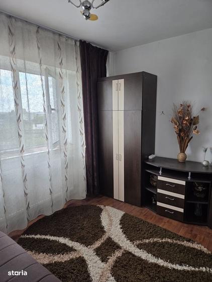 Apartament cu 4 camere în Lăpuș Argeș
