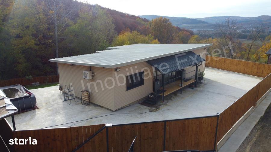 Casă cu 3 camere cu Teren 900 Mp în Central