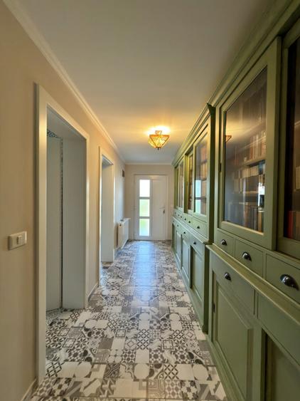 Duplex cu 4 camere cu Canalizare în Utvin