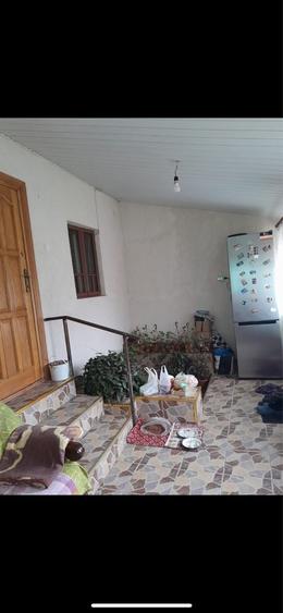 Casă cu 4 camere în Corlățel