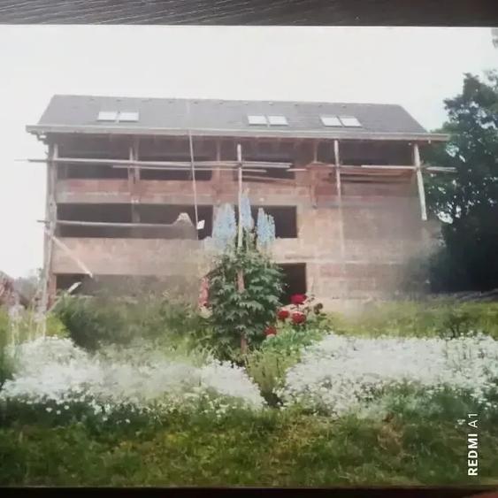 Casă cu 2 camere cu Teren 1000 Mp în Warthe