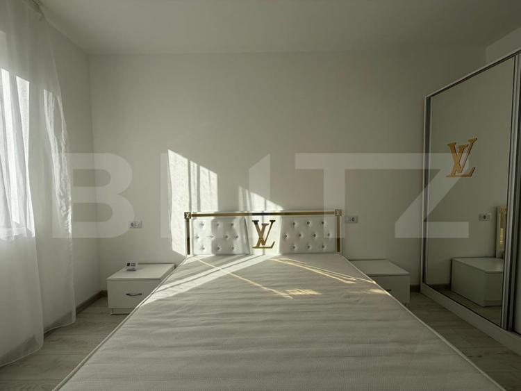 Apartament cu 2 camere decomandat, mobilat în Tractorul