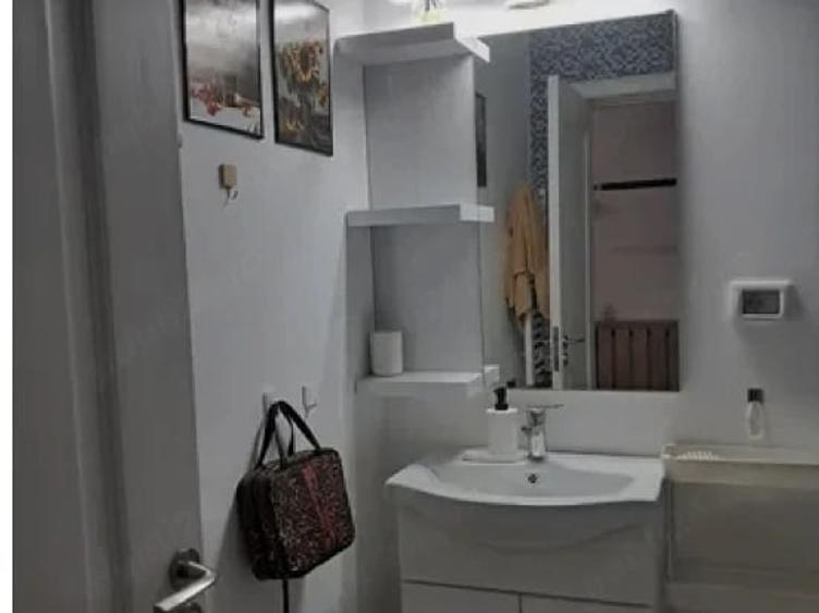 Apartament cu 2 camere decomandat în Năvodari Tabără