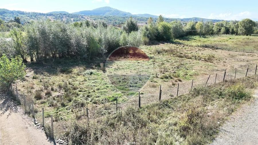 Teren de 3000 mp, în Câmpulung la Tisa