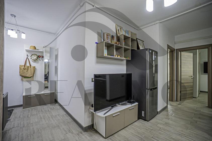 Apartament cu 3 camere decomandat în Sud