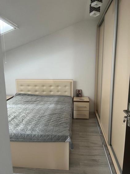 Apartament cu 3 camere decomandat în Iosia