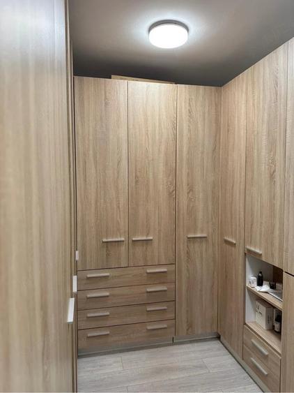 Apartament cu 4 camere decomandat în Dristor