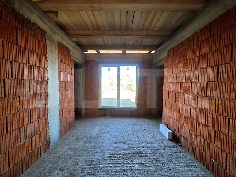 Casă individuală cu 4 camere cu Teren 650 Mp în Paleu