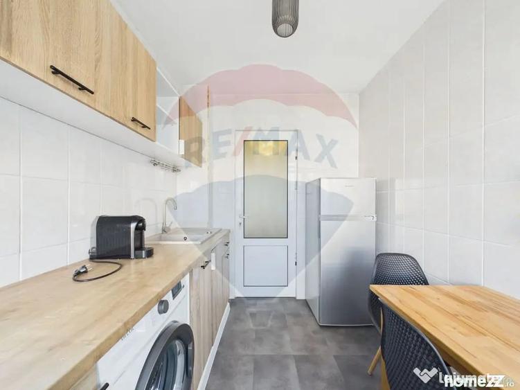 Apartament cu 2 camere semidecomandat în Baba Novac