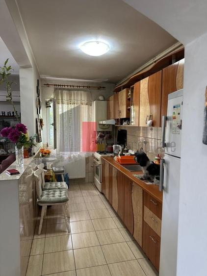 Apartament cu 3 camere decomandat în Prelungirea Ghencea