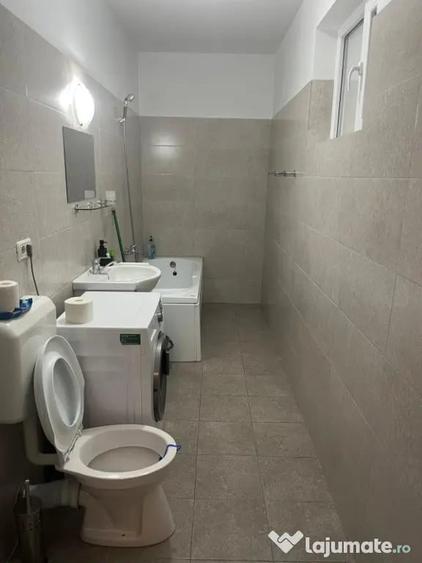 Garsonieră decomandată în Central
