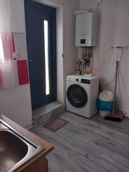 Casă cu 2 camere în Central