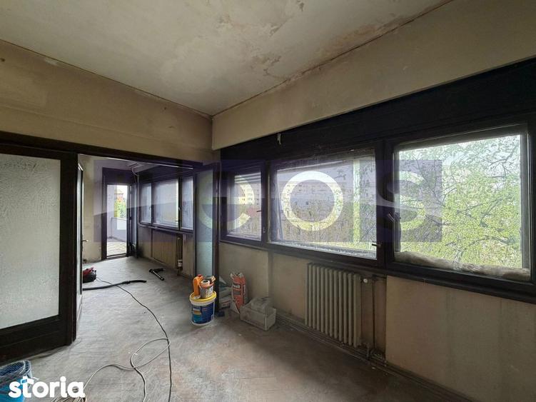 Apartament cu 5 camere în Victoriei