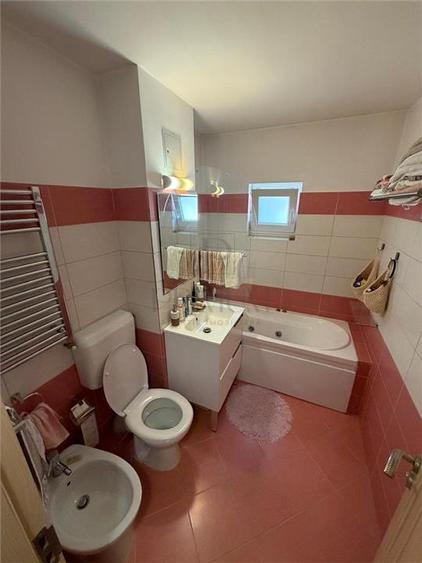 Apartament cu 2 camere decomandat, mobilat în Aradului