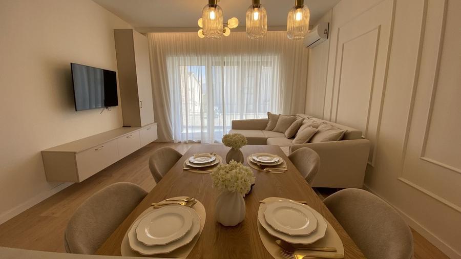 Apartament cu 2 camere, mobilat în Cristian