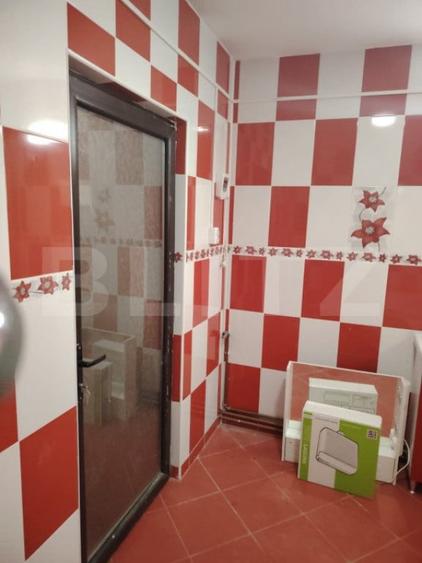 Casă cu 3 camere cu Piscina în Central