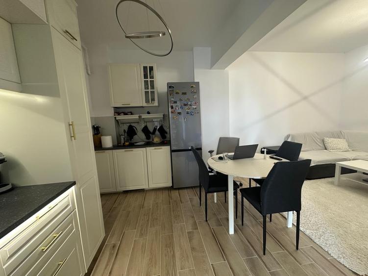 Apartament cu 3 camere circular în Theodor Pallady