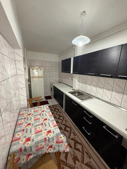 Garsonieră decomandată în Calea București