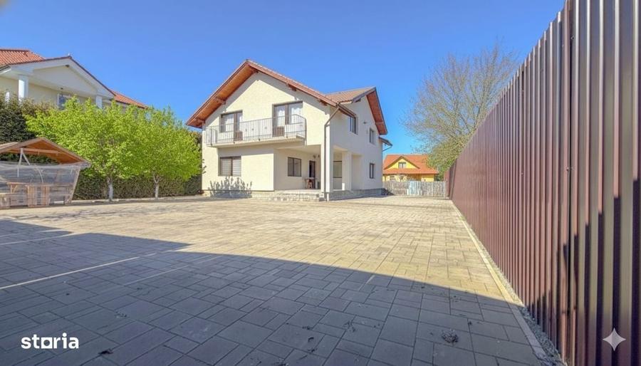 Casa spatioasa cu teren generos de 1200 mp Zona de case noi-Tarlungeni - 4