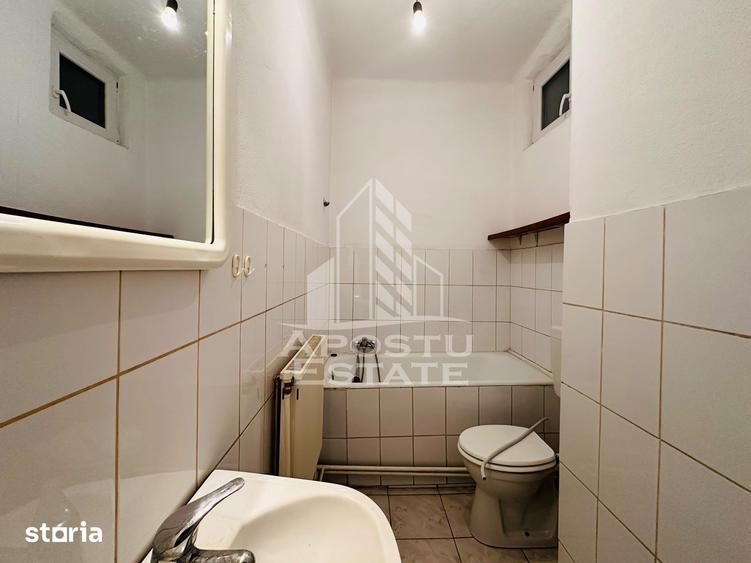Spațiu comercial, de 55 mp, în Podgoria