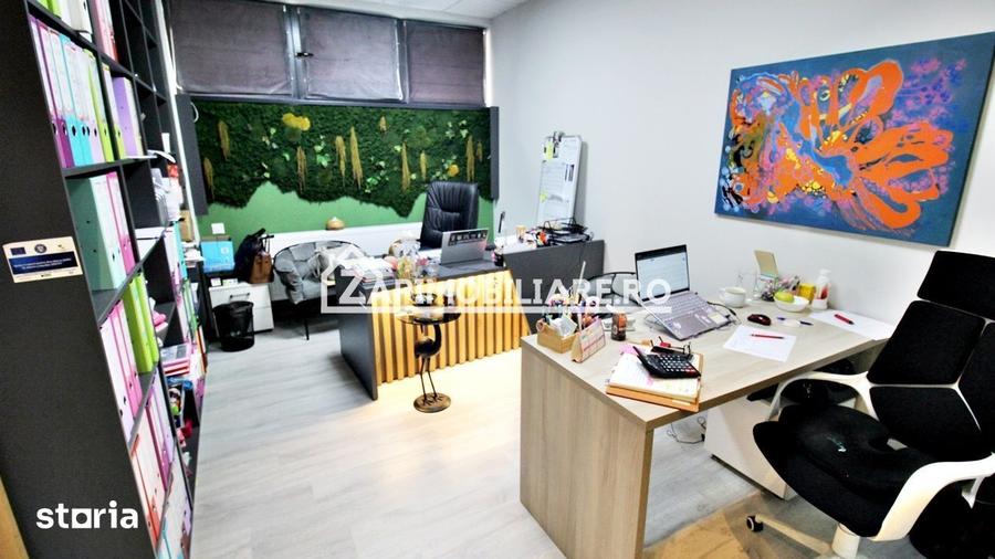 Spațiu comercial, de 220 mp, în Central