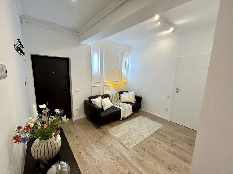 Apartament cu 3 camere decomandat, mobilat în Central