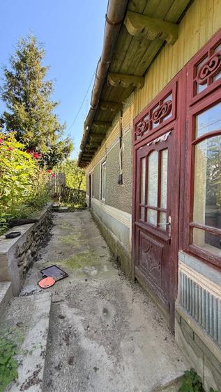 Casă cu 3 camere cu Teren 800 Mp în Bozioru