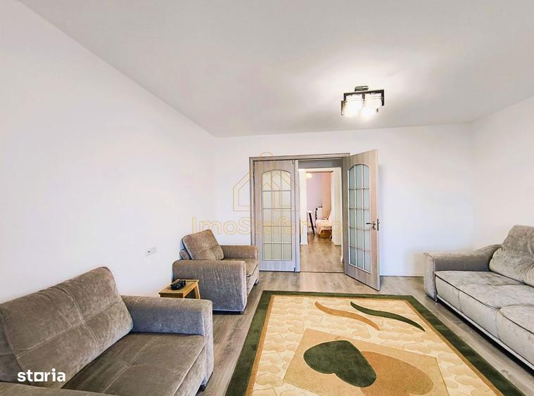 Apartament cu 3 camere decomandat, mobilat în Faleza Nord