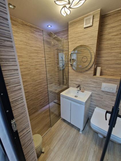 Apartament cu 2 camere în Micro 6