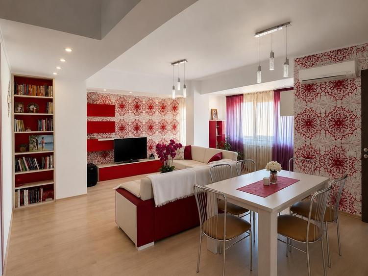 Apartament cu 3 camere decomandat în Câmpului