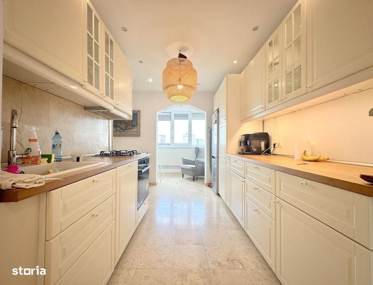 Apartament cu 3 camere decomandat în Punctele Cardinale